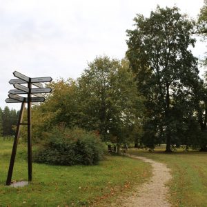Photo 2 - Dole mõisapargi rajad