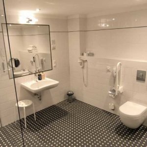 Photo 5 - Promenade Hotel