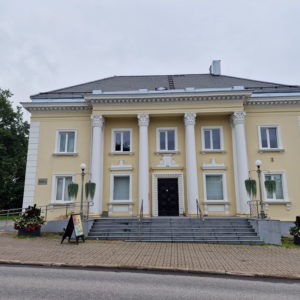 Photo 1 - Otepää Kultuurimaja ja mänguväljak