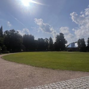 Photo 2 - Alatskivi loss ja sõiduhobuste tall